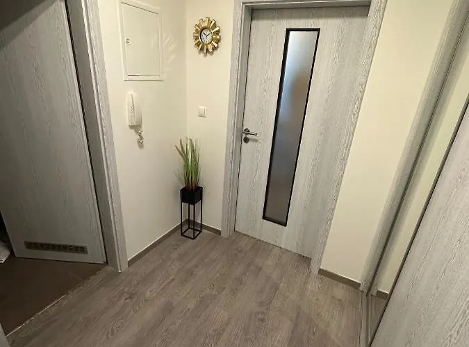 - Penthouse Karolina Apartment