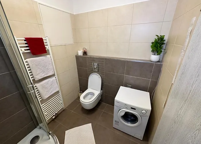 - Penthouse Karolina Appartamento